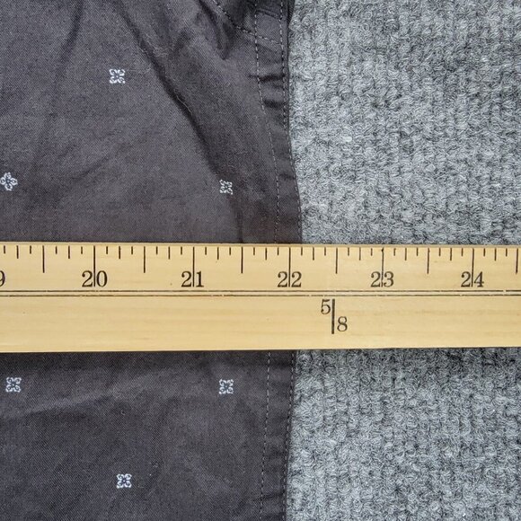 Quiksilver Shirt Mens Large Black Button Up Short Sleeve‎ All Over Print Beach - Picture 5 of 9